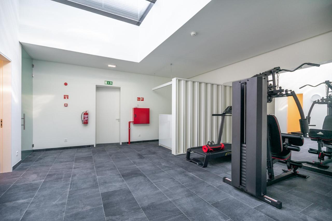 Whome | Av. Da Liberdade Deluxe Apartment W/ S-Pool, Gym & Parking リスボン エクステリア 写真