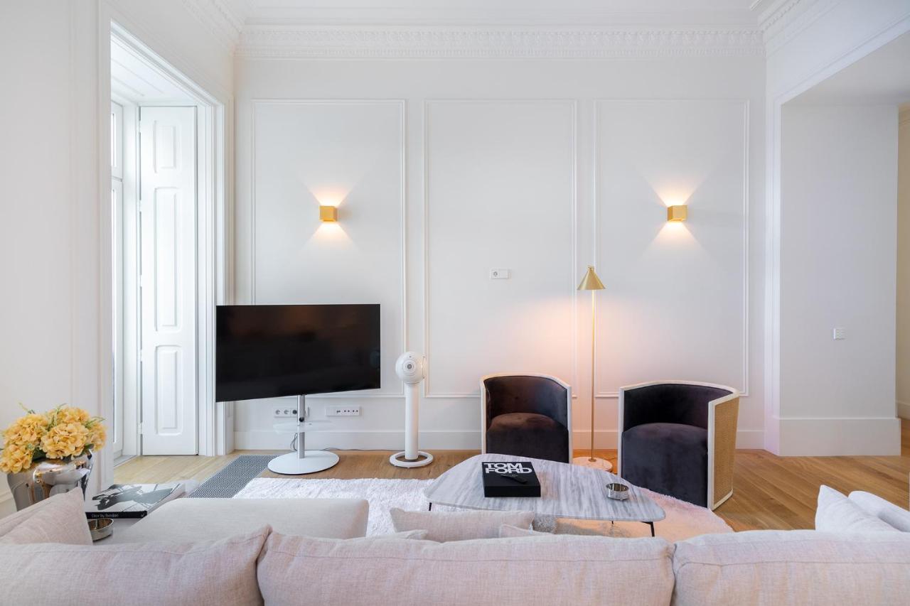 Whome | Av. Da Liberdade Deluxe Apartment W/ S-Pool, Gym & Parking リスボン エクステリア 写真