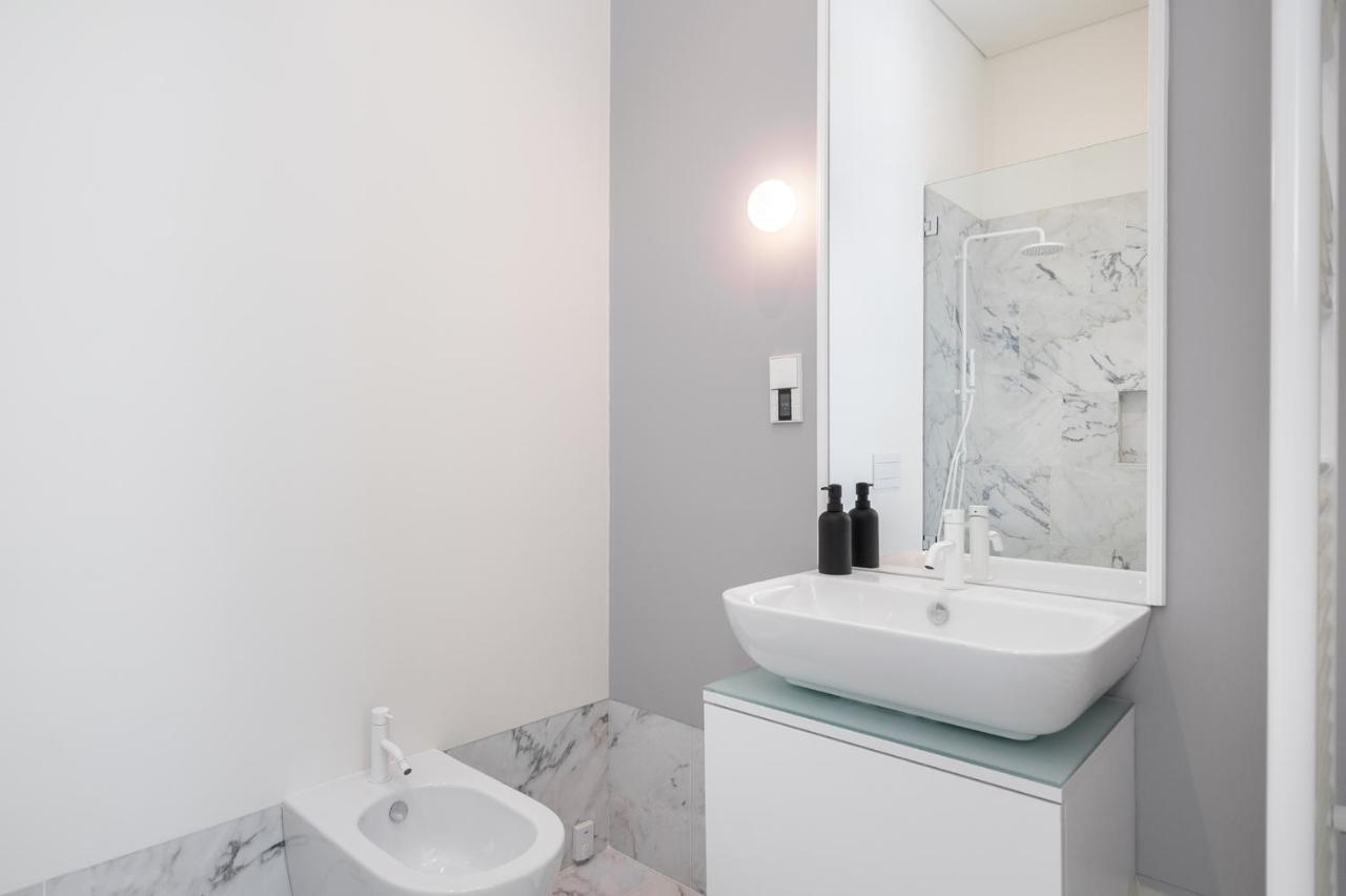 Whome | Av. Da Liberdade Deluxe Apartment W/ S-Pool, Gym & Parking リスボン エクステリア 写真